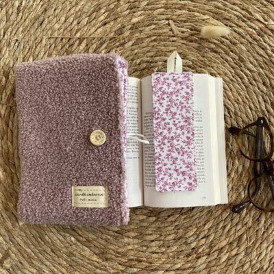 coffret livre marque page bouclette bois de rose