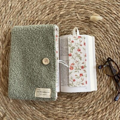 coffret livre marque page bouclette pistache