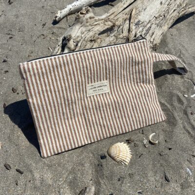 pochette plate rayée peanut ecru fermée